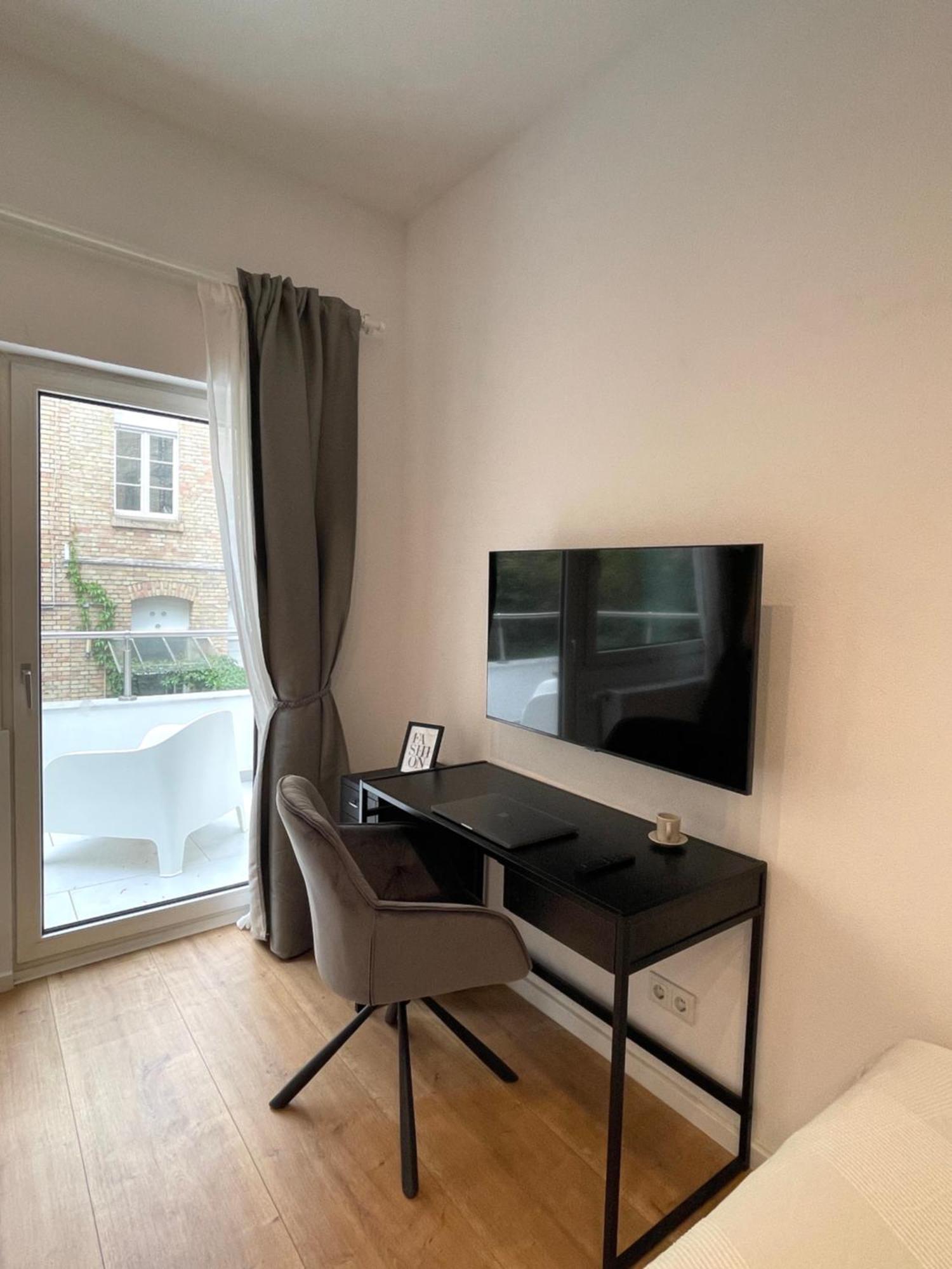 Modernes Apartment Im Zentrum Von 卡尔斯鲁厄 外观 照片